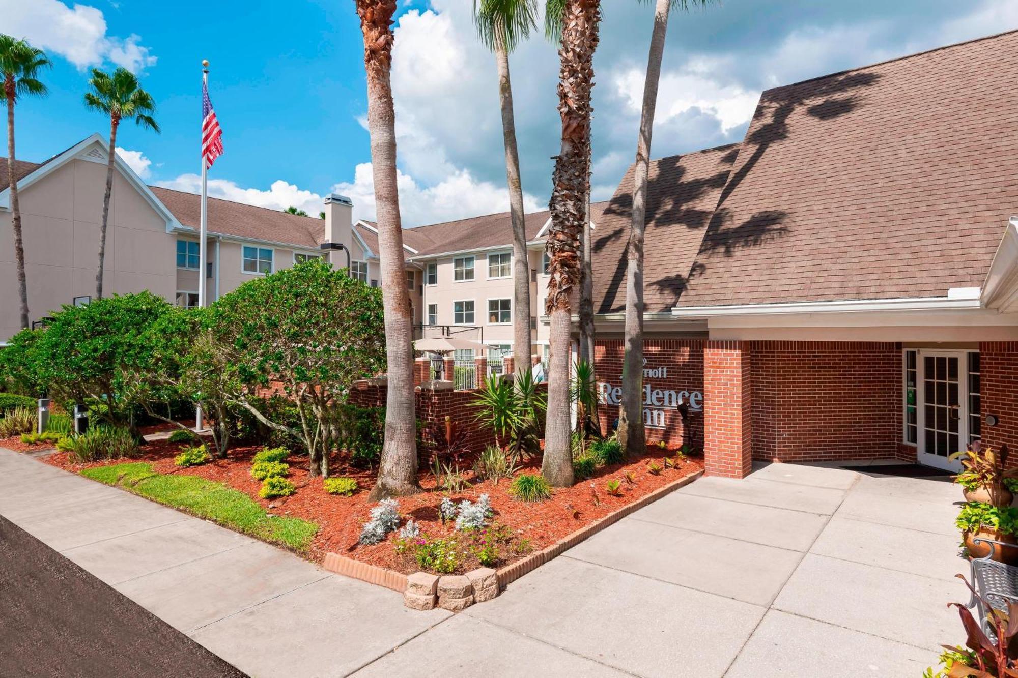Sabal Park/brandon 3* Mango